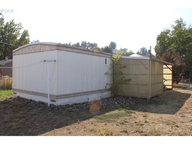 514 Sw 13TH St, Pendleton, OR 97801
