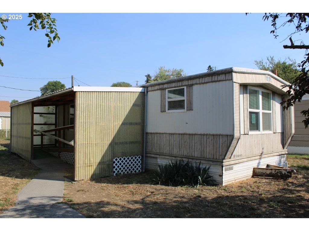 514 Sw 13TH St, Pendleton, OR 97801