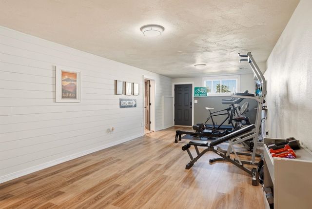 10206 N Comanche Dr, Spokane, WA 99208