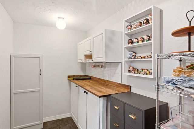 10206 N Comanche Dr, Spokane, WA 99208