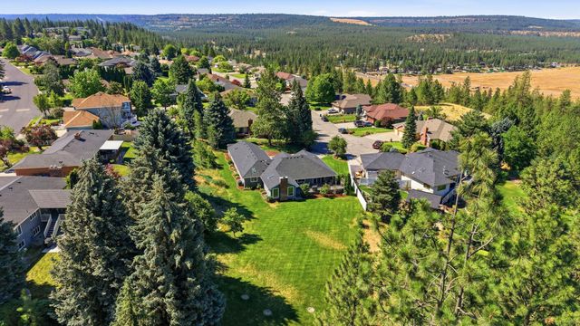 10206 N Comanche Dr, Spokane, WA 99208