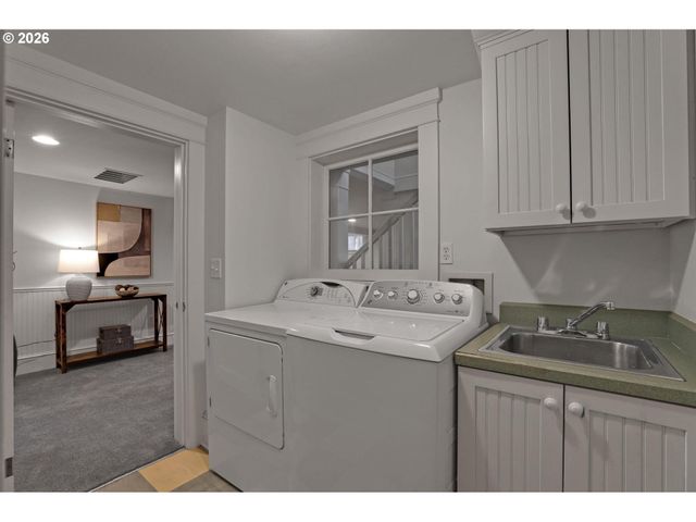 3324 Ne 21ST Ave, Portland, OR 97212