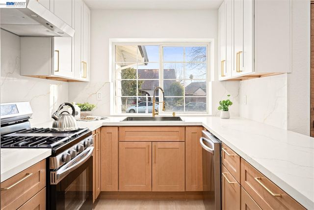 512 Covington Way, Livermore, CA 94551