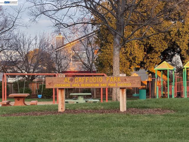 512 Covington Way, Livermore, CA 94551