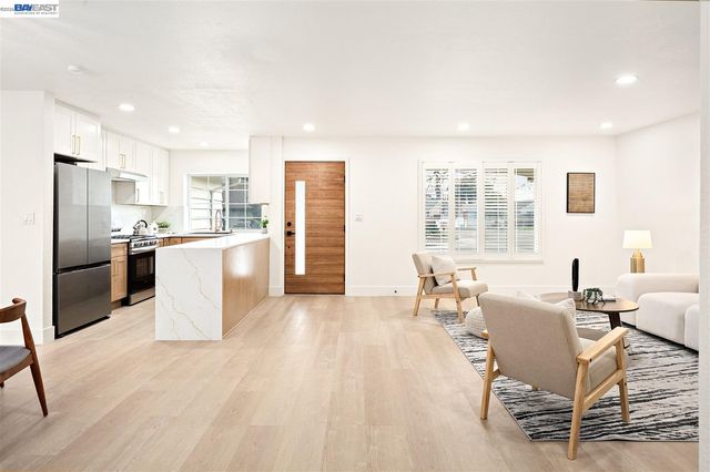 512 Covington Way, Livermore, CA 94551