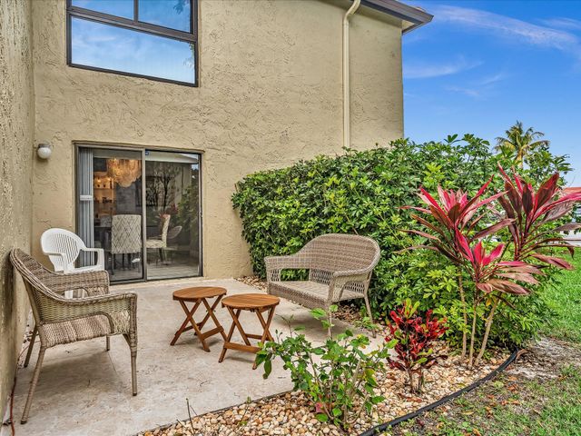 8410 Casa Del Lago, Boca Raton, FL 33433