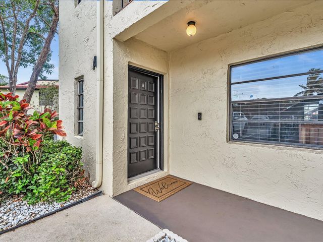 8410 Casa Del Lago, Boca Raton, FL 33433