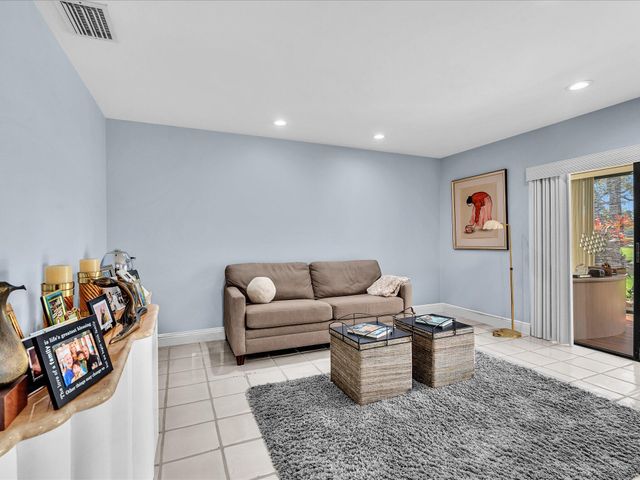 8410 Casa Del Lago, Boca Raton, FL 33433