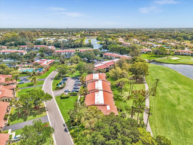 8410 Casa Del Lago, Boca Raton, FL 33433