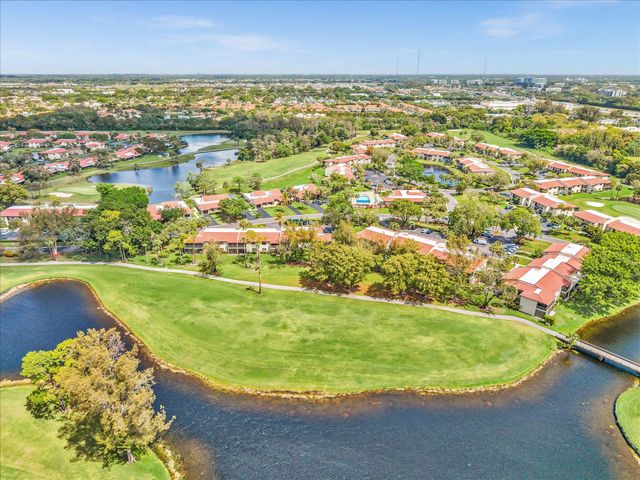 8410 Casa Del Lago, Boca Raton, FL 33433