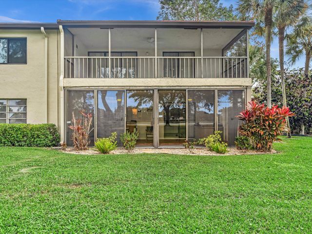 8410 Casa Del Lago, Boca Raton, FL 33433