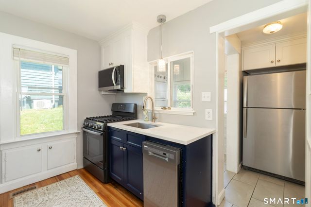 9 Seaview Avenue, West Haven, CT 06516
