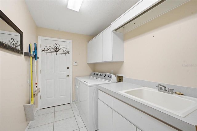 8402 MAYBELLE DRIVE, Weeki Wachee, FL 34613