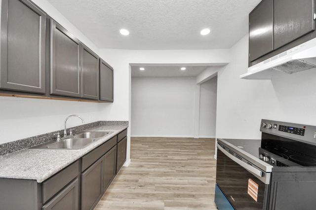 7021 Canal Street, Houston, TX 77011