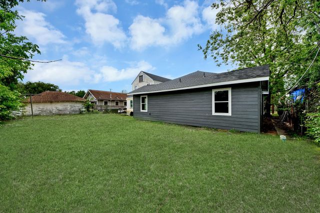 7021 Canal Street, Houston, TX 77011