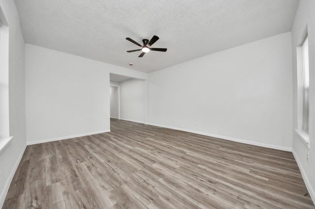 7021 Canal Street, Houston, TX 77011