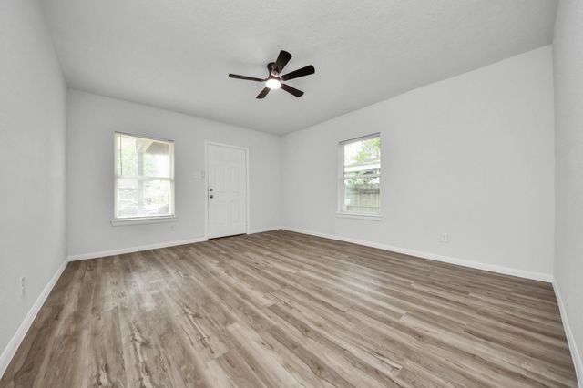 7021 Canal Street, Houston, TX 77011