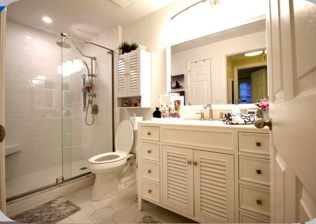 533 NE 3RD Avenue 121, Fort Lauderdale, FL 33301