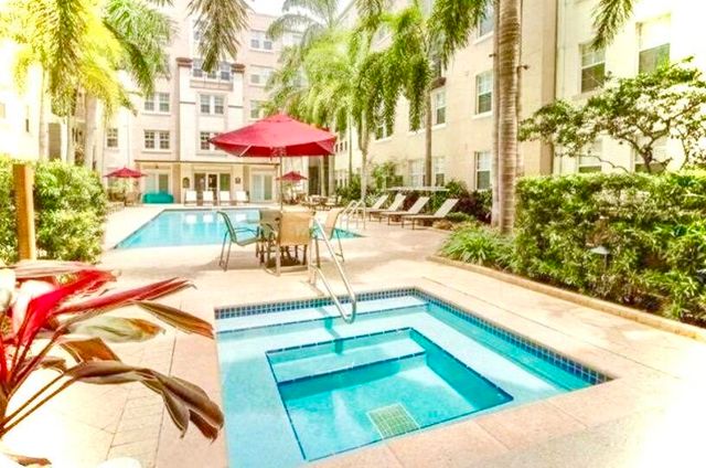 533 NE 3RD Avenue 121, Fort Lauderdale, FL 33301