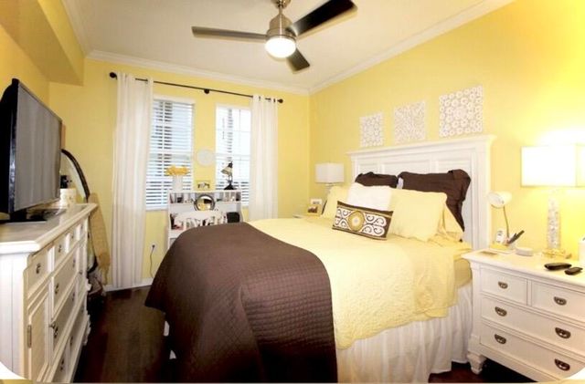 533 NE 3RD Avenue 121, Fort Lauderdale, FL 33301