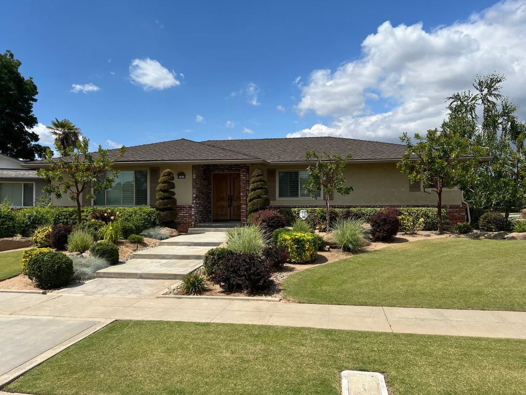 Image 1 of property listing at 1634 W Fremont Avenue, Fresno, CA 93711
