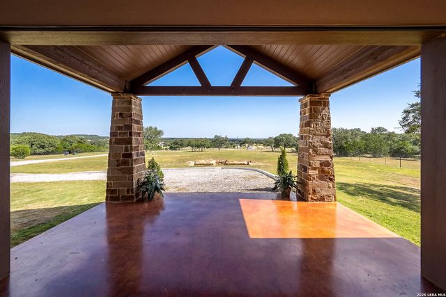 238 SABINAS CREEK RANCH RD, Boerne, TX 78006