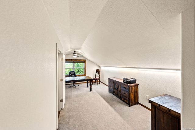 238 SABINAS CREEK RANCH RD, Boerne, TX 78006