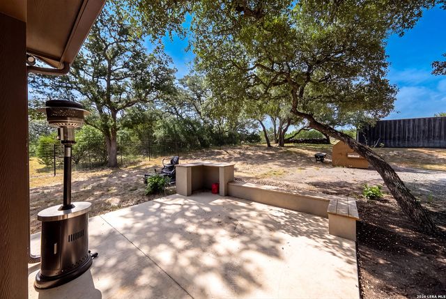 238 SABINAS CREEK RANCH RD, Boerne, TX 78006