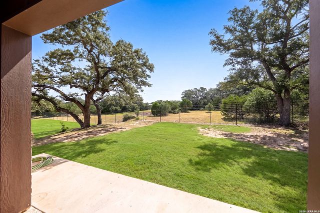 238 SABINAS CREEK RANCH RD, Boerne, TX 78006