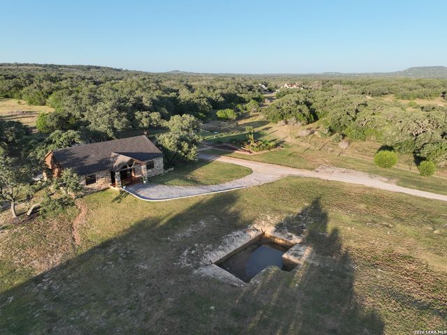238 SABINAS CREEK RANCH RD, Boerne, TX 78006