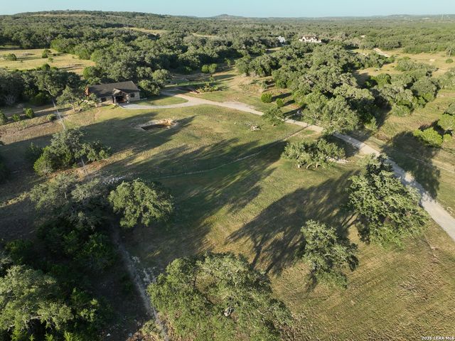 238 SABINAS CREEK RANCH RD, Boerne, TX 78006