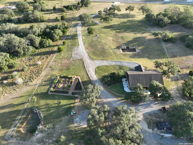 238 SABINAS CREEK RANCH RD, Boerne, TX 78006