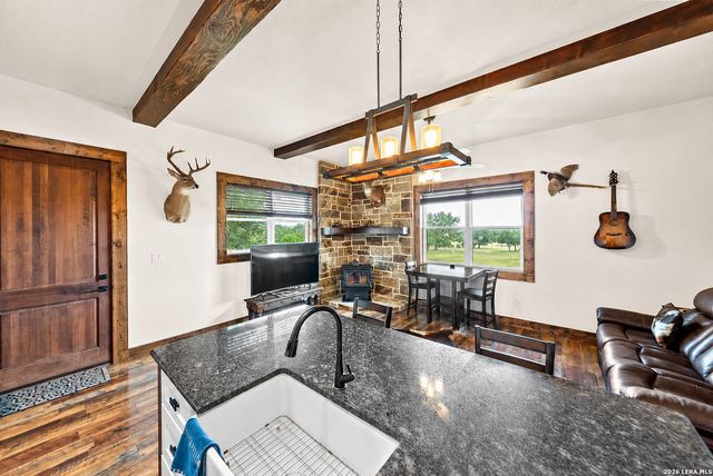238 SABINAS CREEK RANCH RD, Boerne, TX 78006