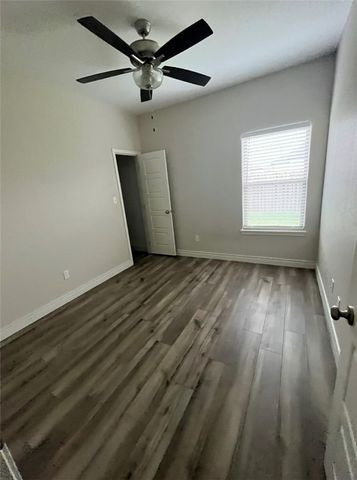 11510 Willow Weep Dr, Corpus Christi, TX 78410