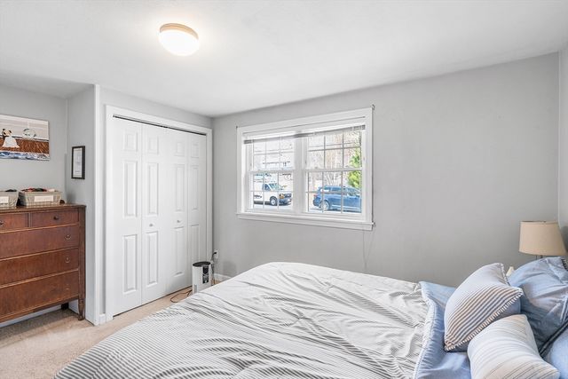 21 Dorothy Ave, Bellingham, MA 02019