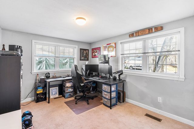 21 Dorothy Ave, Bellingham, MA 02019