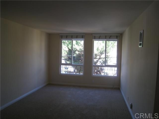 5540 Lindo Paseo 12, San Diego, CA 92115