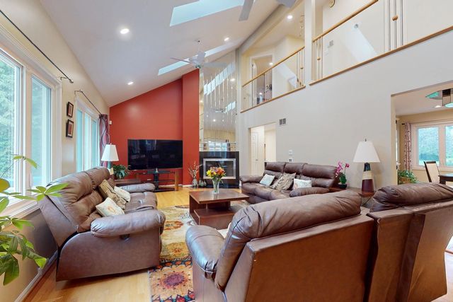 1309 Witney Lane, Buffalo Grove, IL 60089
