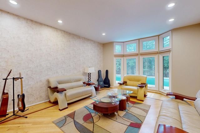 1309 Witney Lane, Buffalo Grove, IL 60089