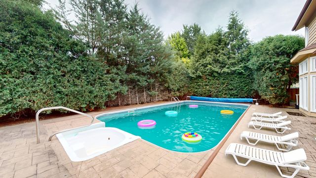 1309 Witney Lane, Buffalo Grove, IL 60089