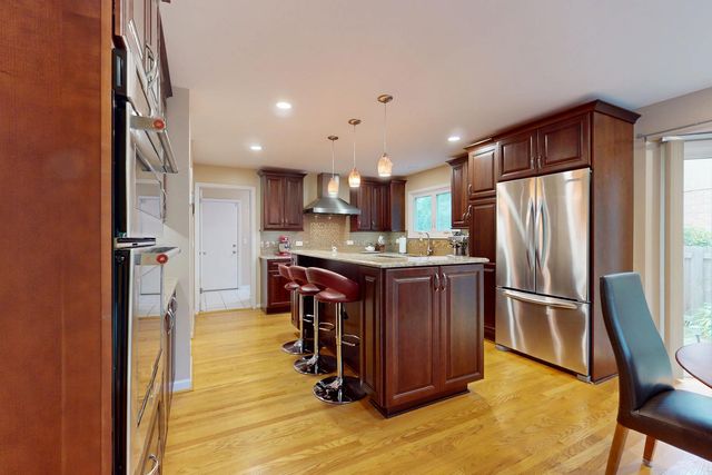 1309 Witney Lane, Buffalo Grove, IL 60089