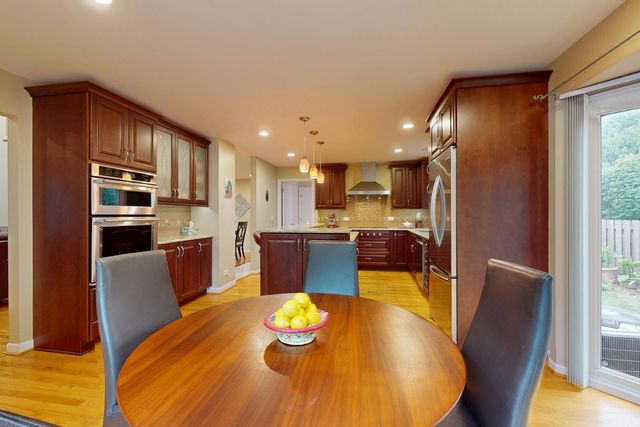 1309 Witney Lane, Buffalo Grove, IL 60089