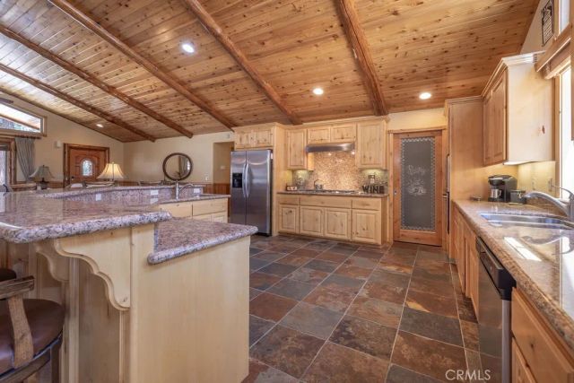 1016 Heritage, Big Bear City, CA 92314