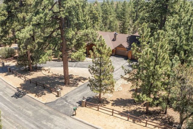 1016 Heritage, Big Bear City, CA 92314