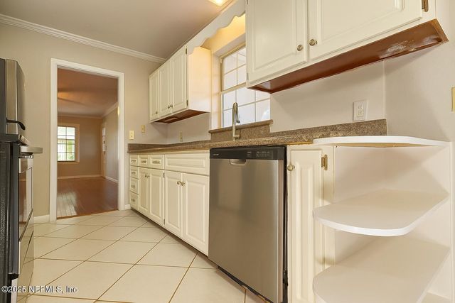 1604 CARBONDALE Drive N, Jacksonville, FL 32208