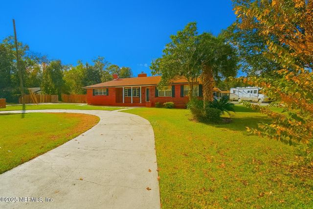 1604 CARBONDALE Drive N, Jacksonville, FL 32208