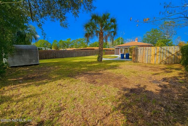 1604 CARBONDALE Drive N, Jacksonville, FL 32208