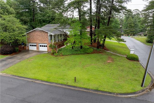 2458 Dunkerrin Lane, Atlanta, GA 30360