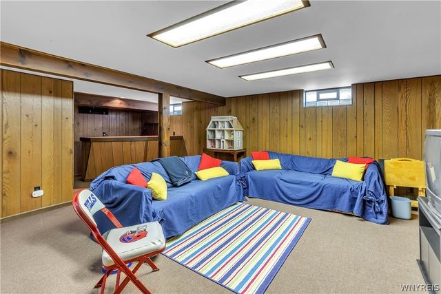 26 Heritage Rd W, Amherst, NY 14221