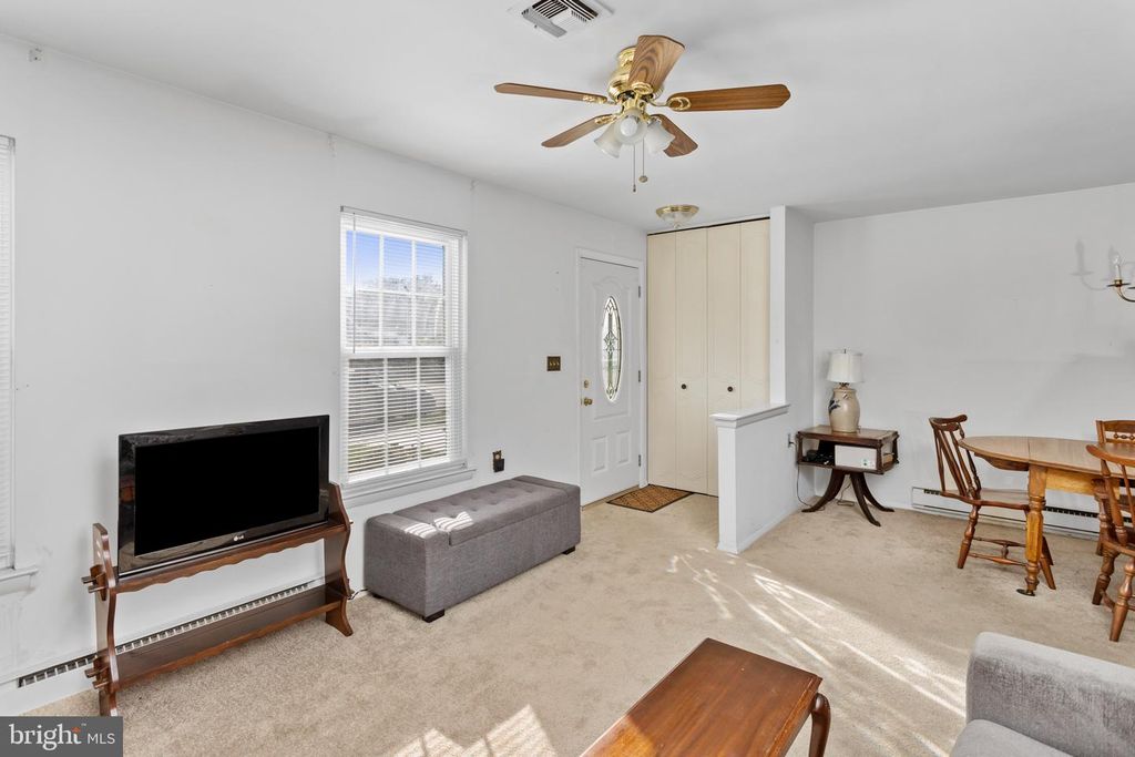 28 CHELSEA PL, SOUTHAMPTON, NJ 08088 — photo 4
